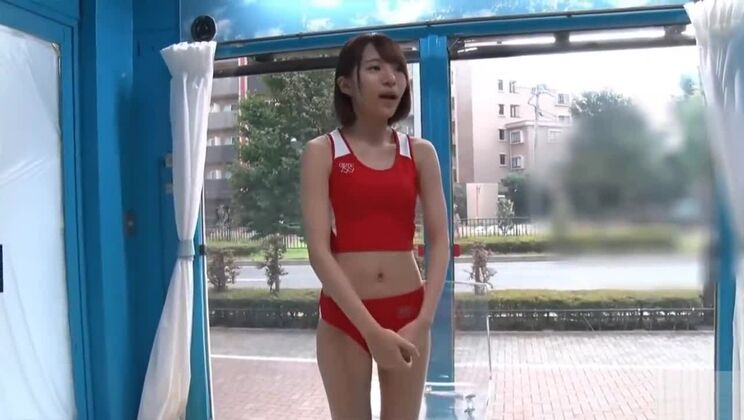 Salope japonaise sauvage dans un clip JAV pour jeunes adolescents