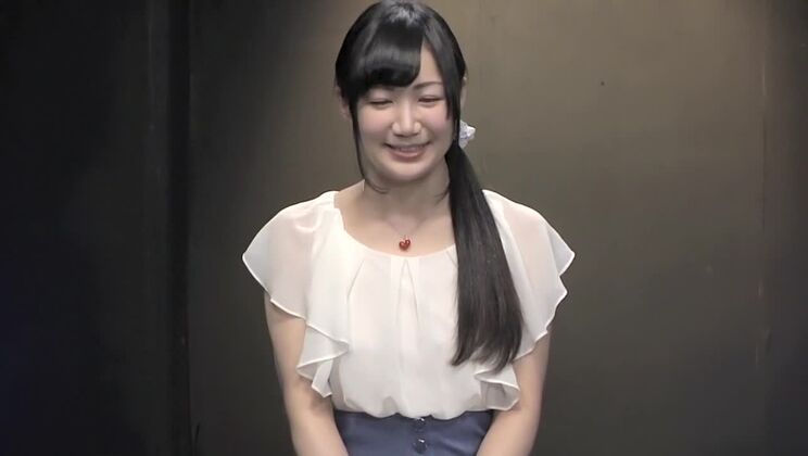 Incroyable pute japonaise dans le clip JAV fétichiste et BDSM le plus chaud