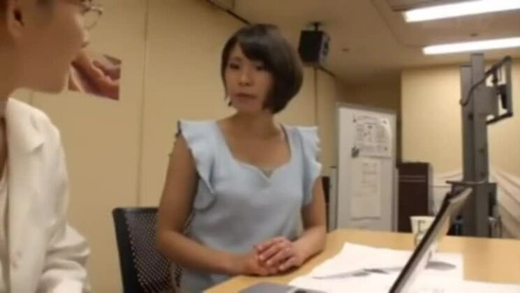 Une superbe Japonaise dans un clip JAV exceptionnel, rien que pour vous.