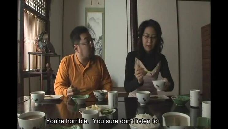 Sakura partage une magnifique aventure sexuelle lesbienne