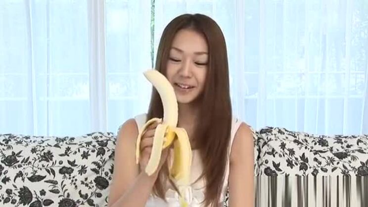 Chevauchée de bite asiatique exquise