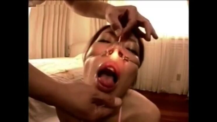 Excellent film X asiatique avec la plus belle et la plus folle des filles