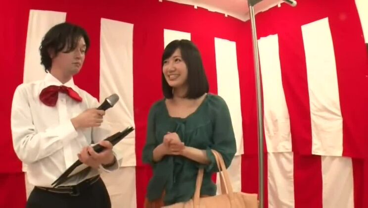 Jeune Japonaise dans un film JAV exclusif, à voir absolument !