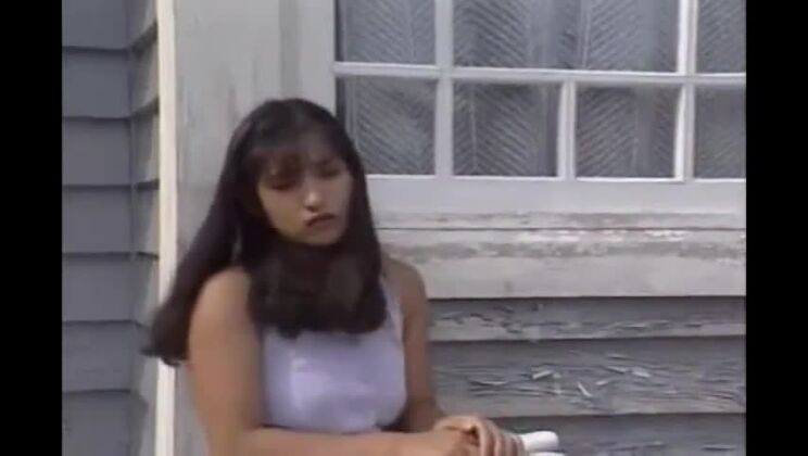 Magnifique Japonaise en culotte de satin