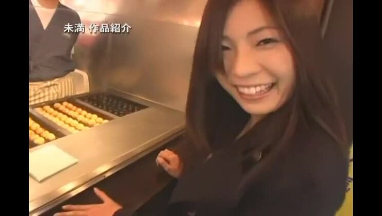 La fabuleuse pute japonaise Minori Hatsune dans un film JAV excitant