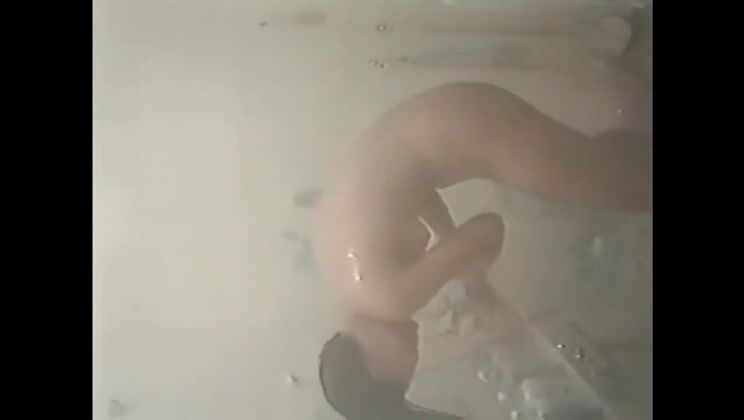 Scène érotique pour adultes, version exclusive pour femme seule