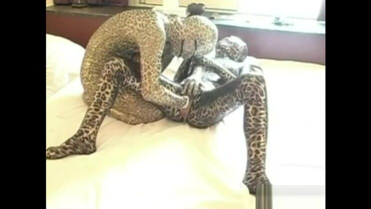 Les Gimps Japonais - FreeFetishTVcom