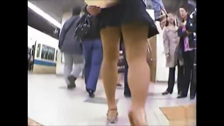 jupe espionne japonaise