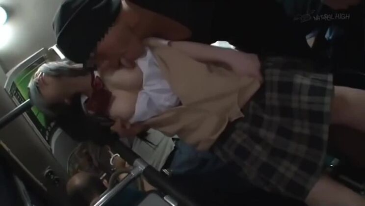 Film X déjanté avec de gros seins, à voir rien que pour vous