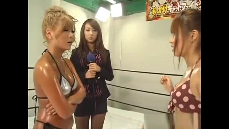 Grand Prix Bukkake Catfight