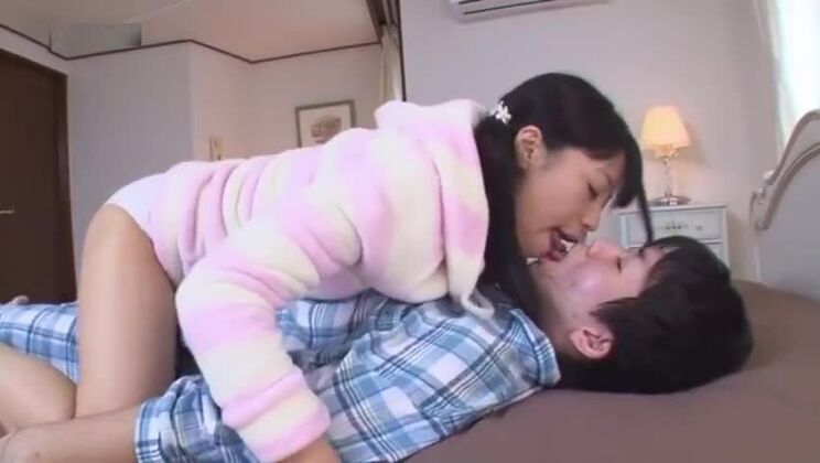 ARMG-198 écolières s'embrassent et se lèchent