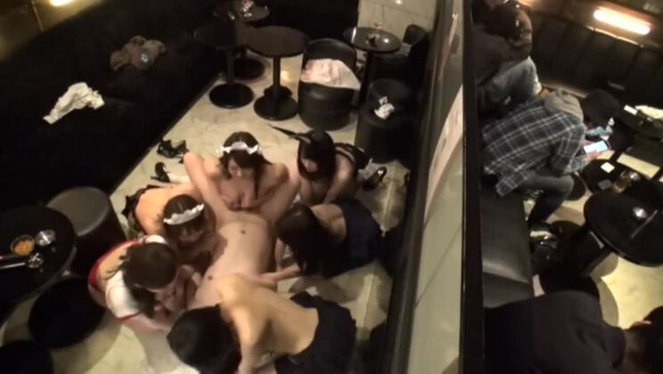 Une Japonaise incroyable dans un film JAV exceptionnel, comme jamais vu !