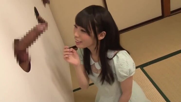 Une Japonaise incroyable dans une vidéo JAV érotique jamais vue.
