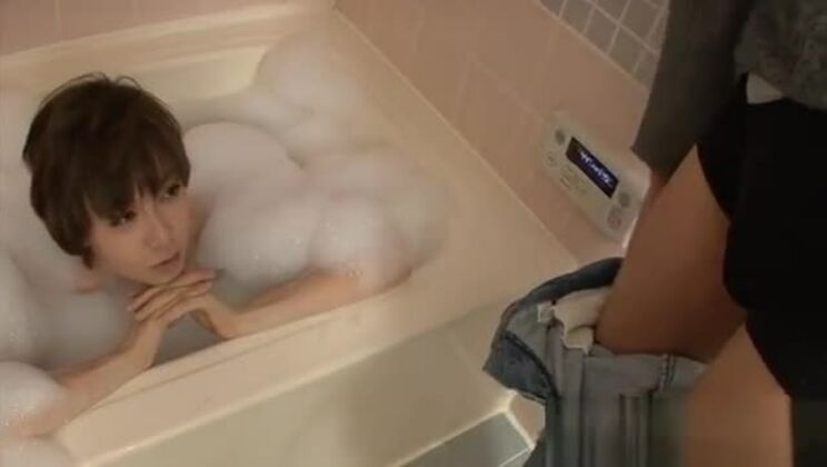 fellation japonaise alléchante