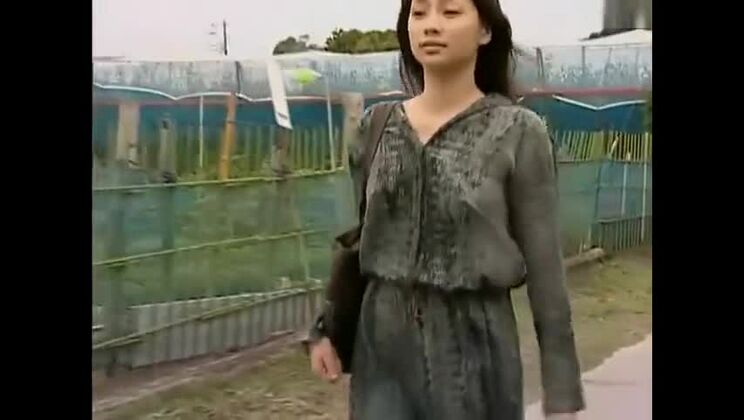 Tsukamoto dans un bus de banlieue agresseur