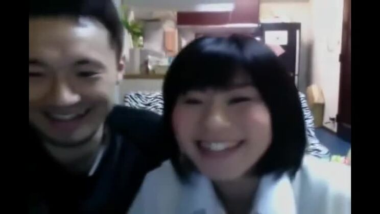 Jeune Japonaise dans une scène de JAV