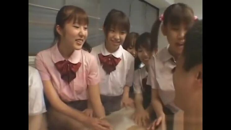 Les caresses explicites procurent un plaisir intense