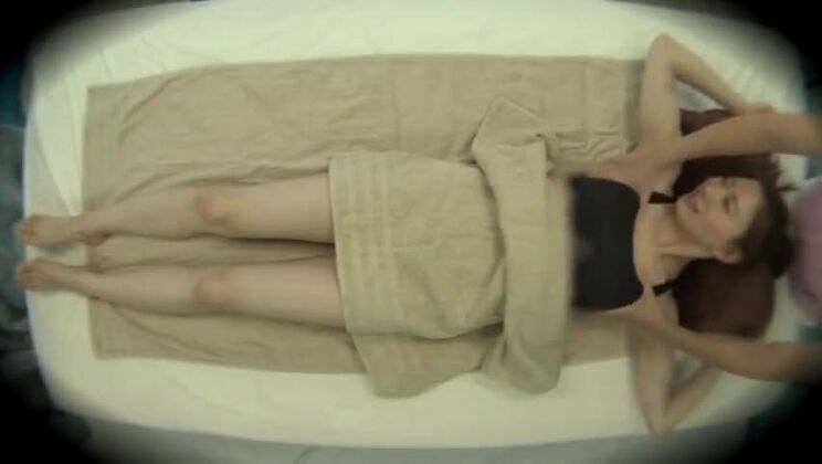 Regardez une pute japonaise dans un film JAV fantastique non censuré