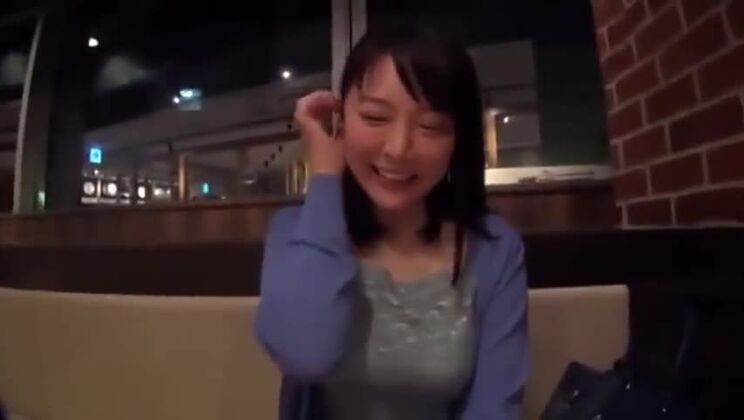 Prostituée japonaise exotique dans un clip JAV sauvage comme dans vos rêves