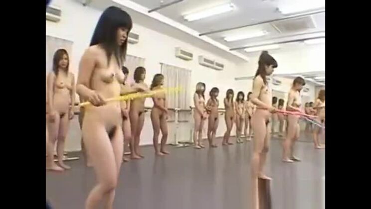 Gangbang japonais hardcore énorme partie 3