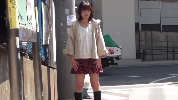 Des adolescentes asiatiques dévoilent leurs sous-vêtements